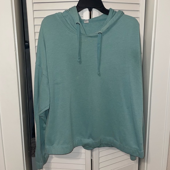 Old Navy Tops - Old Navy Active Sweatshirt